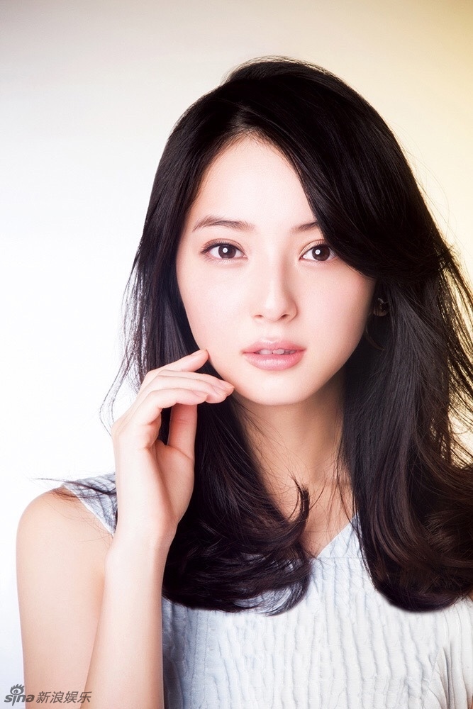 组图:日本最美女星佐佐木希白裙写真优雅迷人