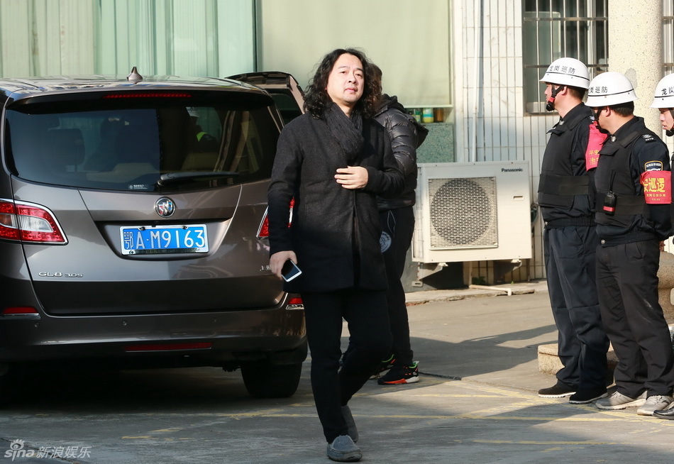组图:姚贝娜追悼会最后笑容定格 那英流泪不止_高清