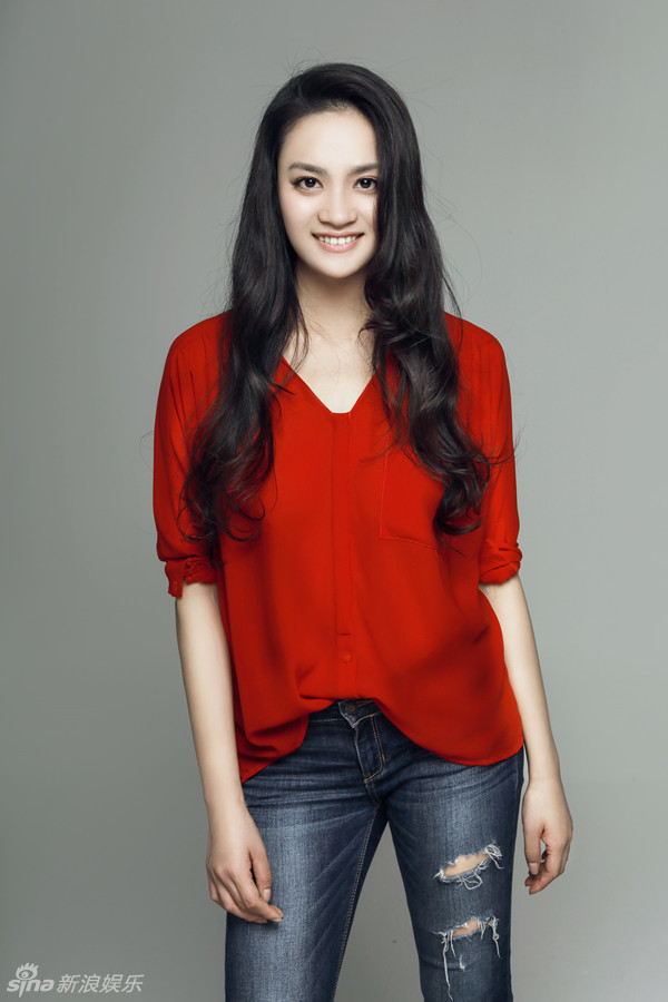 中国内地美女演员覃文静