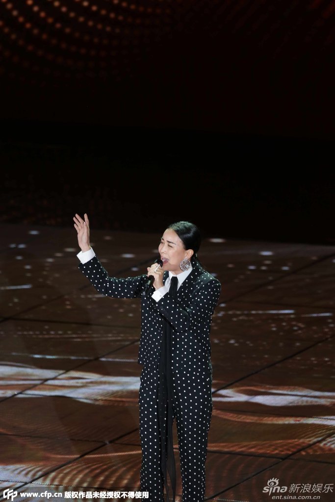 组图:2015央视羊年春晚 那英歌曲《丝路》