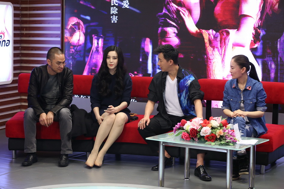 组图:范冰冰韩庚携《万物生长》做客新浪娱乐_高清