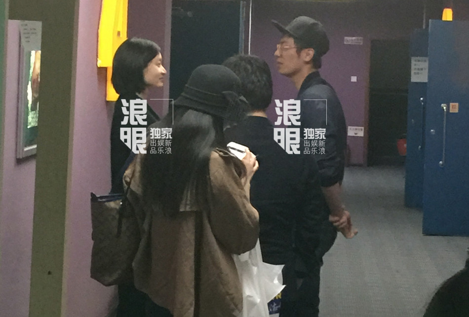 独家:朱亚文携娇妻约会 沈佳妮怀孕8月大肚明显_高清图集_新浪网