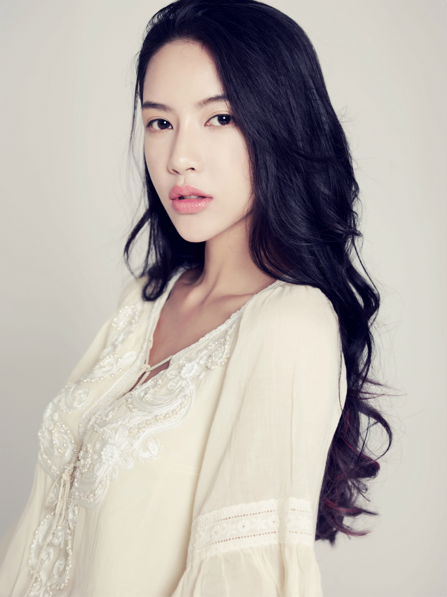 潘霜霜写真曝光 甜美优雅惹人爱 - 娱乐明星 - 黔南在线-黔南论坛