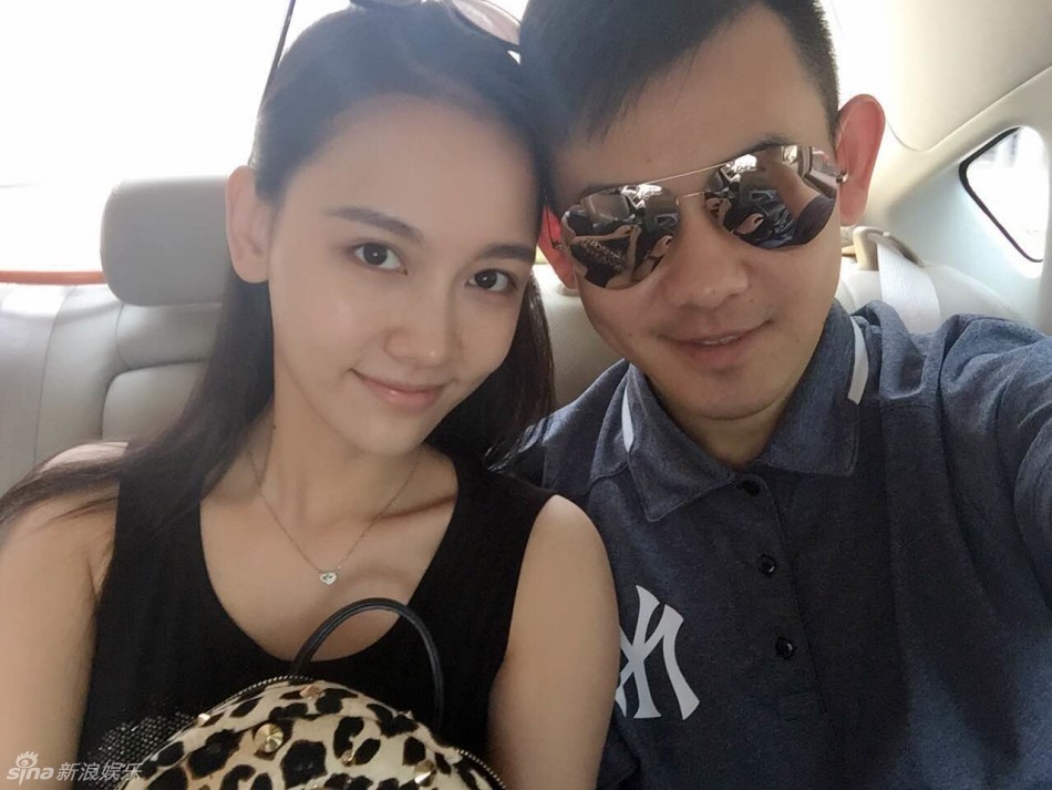 独家:李响孙骁骁亲密私照曝光 贴脸接吻秀恩爱_高清