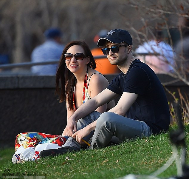 免费在线观看美国电影约会 704_1643110_172618.jpg