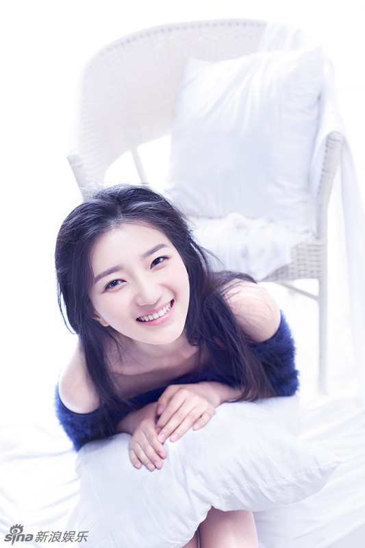 白卉子笑容甜美