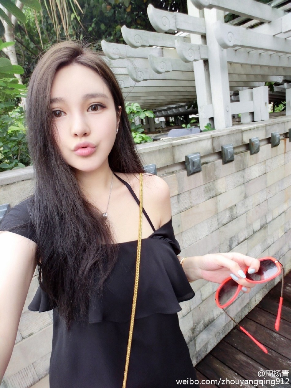 罗志祥绯闻女友周扬青私照 清纯粉嫩十足