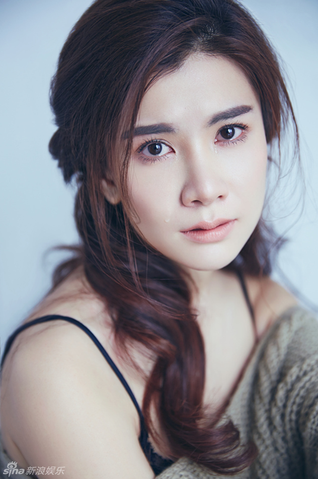 组图:王笛时尚大片来袭 泪眼朦胧令人动容_高清图集