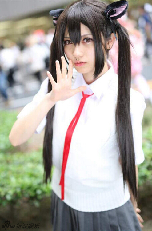 组图:日本美女coser变猫耳少女 媚眼甜笑诱人