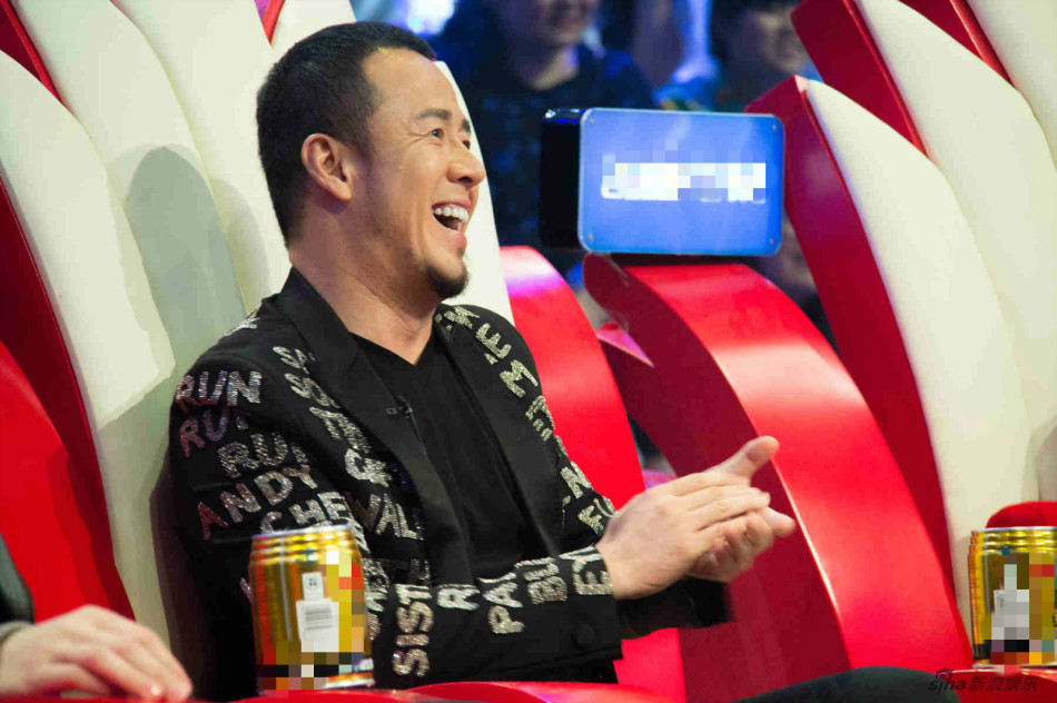 组图:《和声》上演 杨坤模仿秀  现场电影教学 -