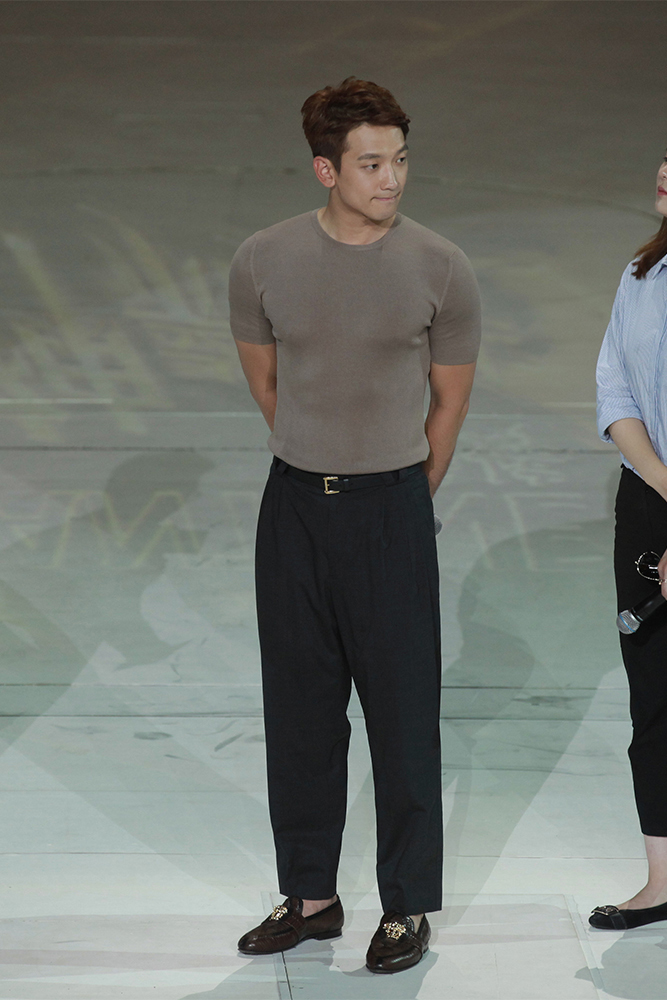 组图:《女神新装》 Rain 坐拥百万颠覆女神 命运 