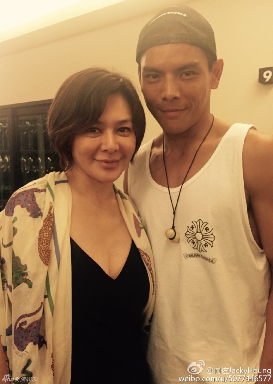 向太母子捧场萧敬腾歌会 关之琳优雅出镜