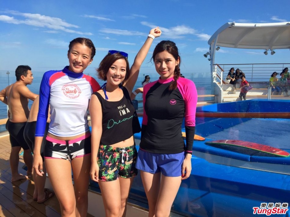 组图:陈嘉桓、唐贝诗与卢颂恩冲绳录节目玩嗨 - 突袭新闻