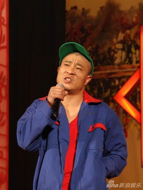 精灵王子赵四撞衫 你选谁?_高清图集
