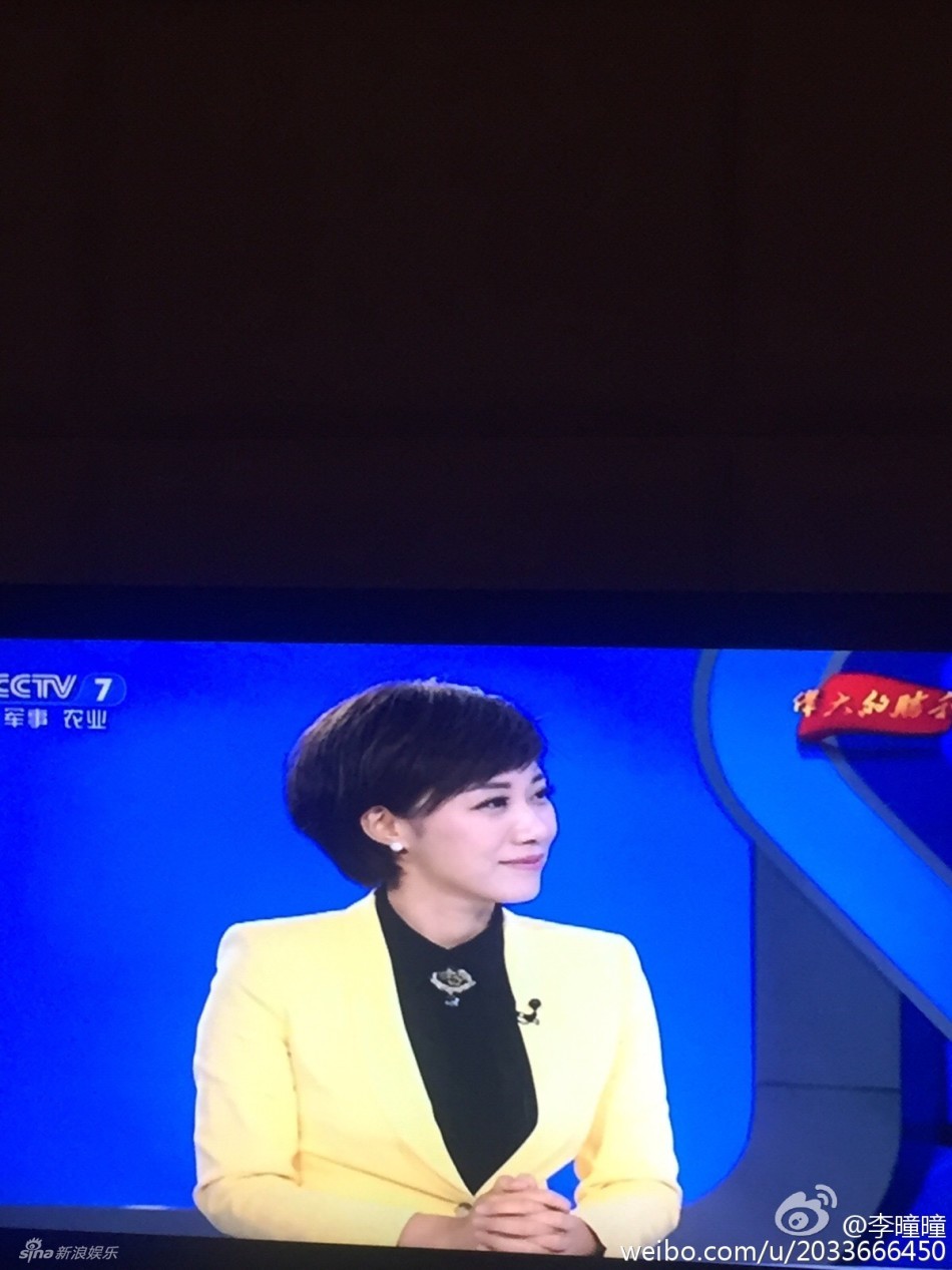 组图:央视美女主播录阅兵节目 进军营登飞机_高清图集_新浪网