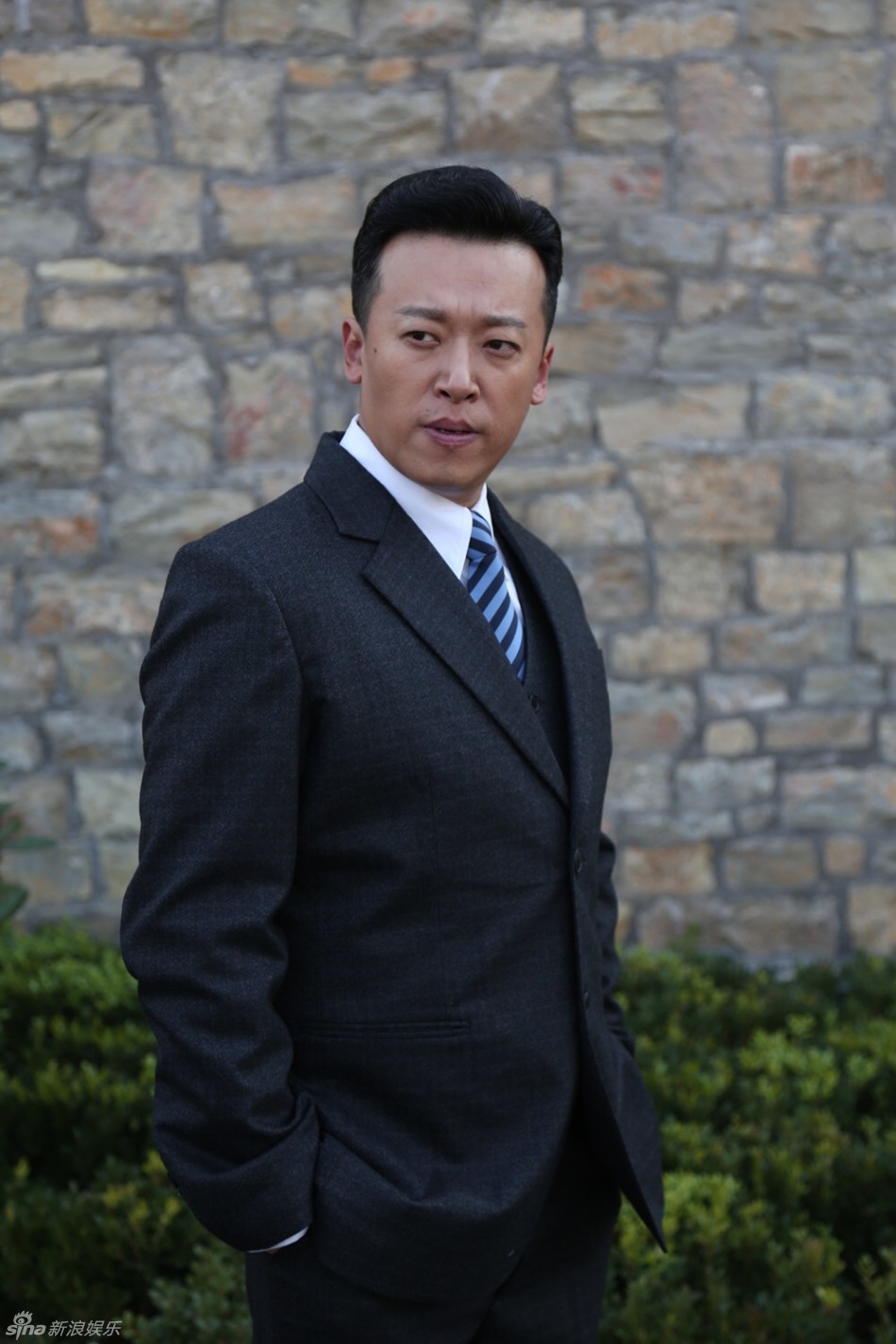 组图《地雷战》郭昊伦剧照显硬汉气质_高清图集_新浪网