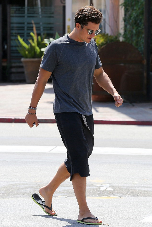 精灵王子长残了!布鲁姆不修边幅变大叔