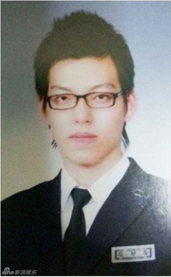 青春年少!韩国当红男星毕业照曝光