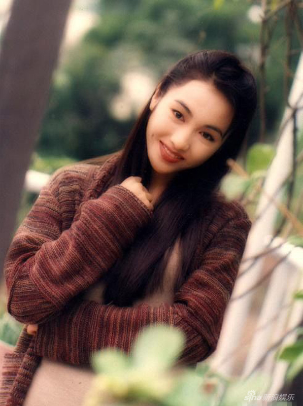 [青春照相馆] 黎姿迎44岁生日 :绝色美女放肆盛开