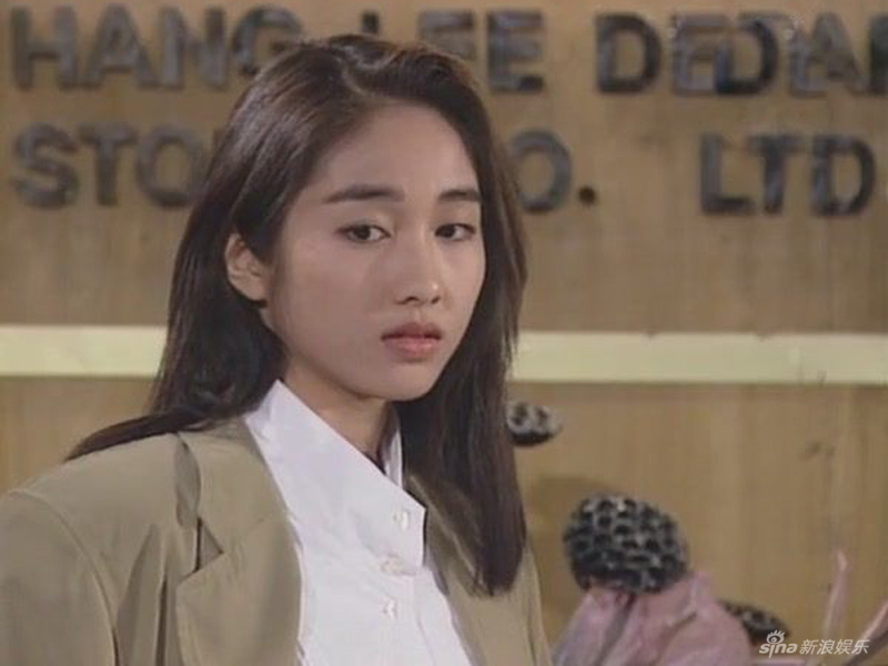 [青春照相馆] 黎姿迎44岁生日 :绝色美女放肆盛开