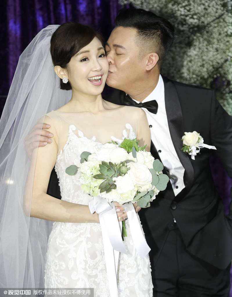组图:陈汉典出席婚礼 称不介意与小s演床戏_高清图集
