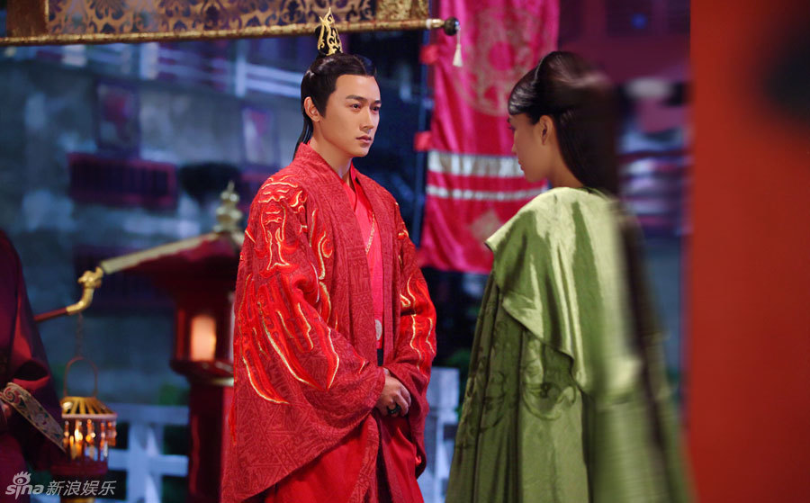 陆毅《云中歌》曝婚照 陵云虐心擦肩而过