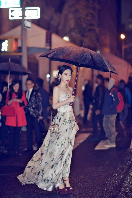 达人秀取内衣_美女内衣秀