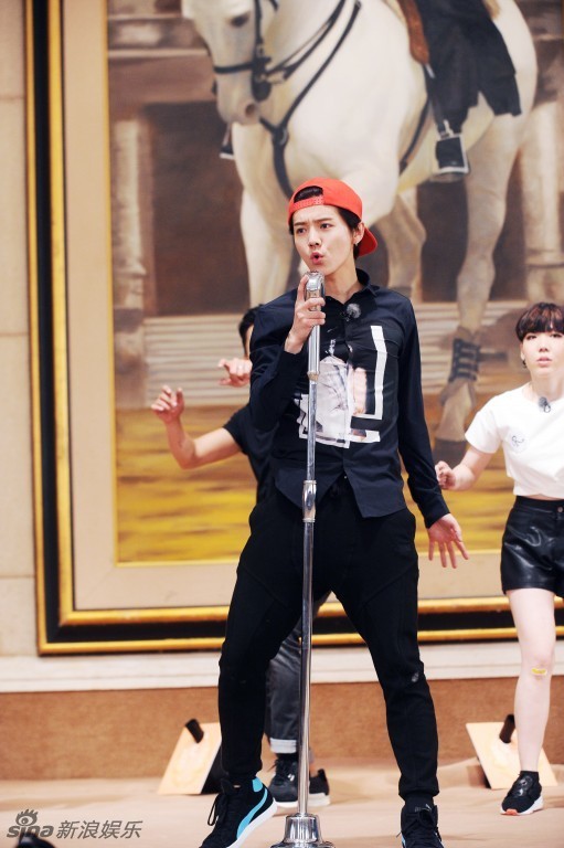  跑男 3上演 演唱会  集体变歌王嗨爆全场_扬子晚