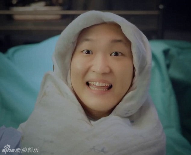 演完婴儿演秃头!鸟叔新歌一人饰祖孙三代