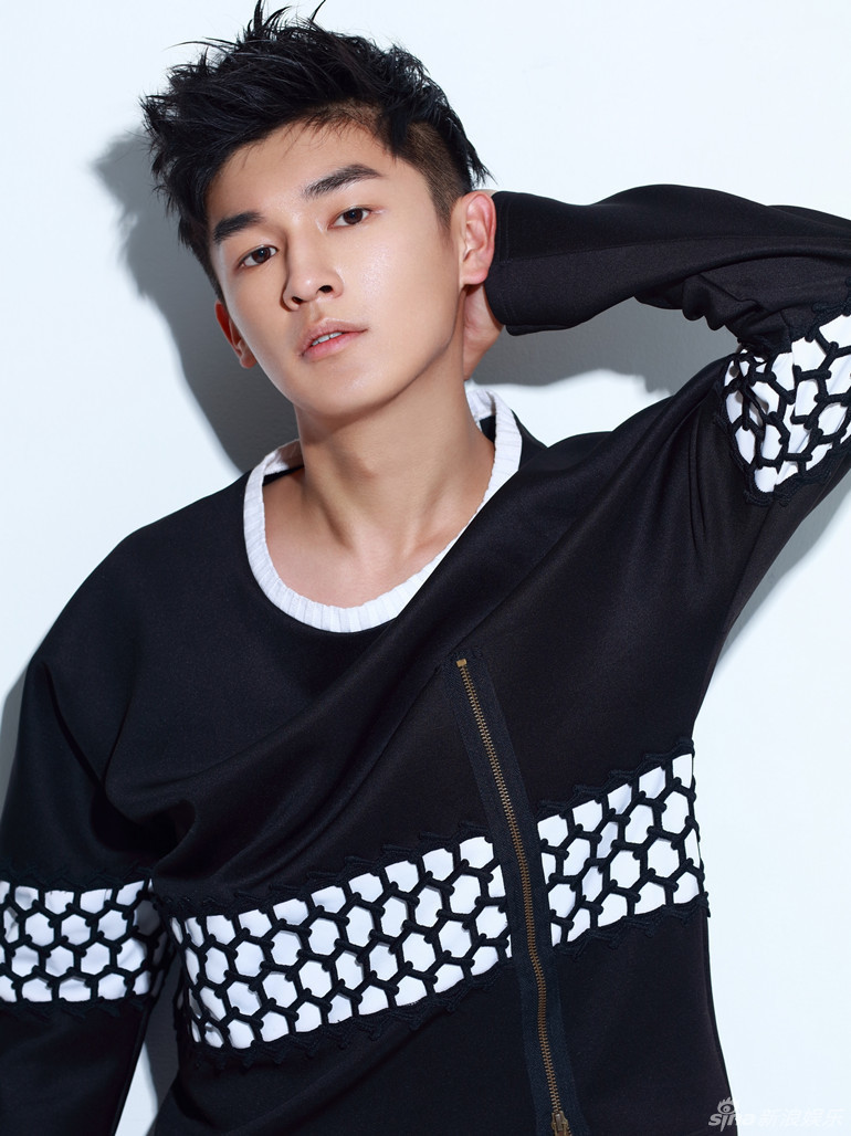 杨旭文