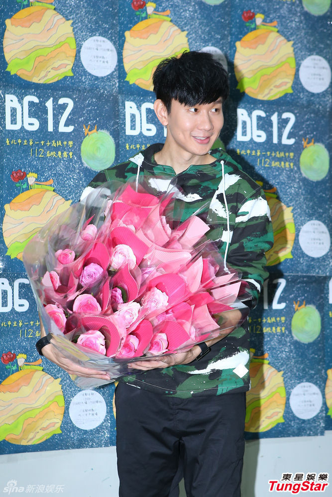 组图:林志颖喜获双胞胎 好友林俊杰放话赶进度