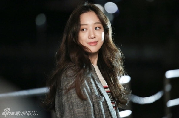 组图:整容韩星郑丽媛神奇回春 恢复美貌巅峰颜