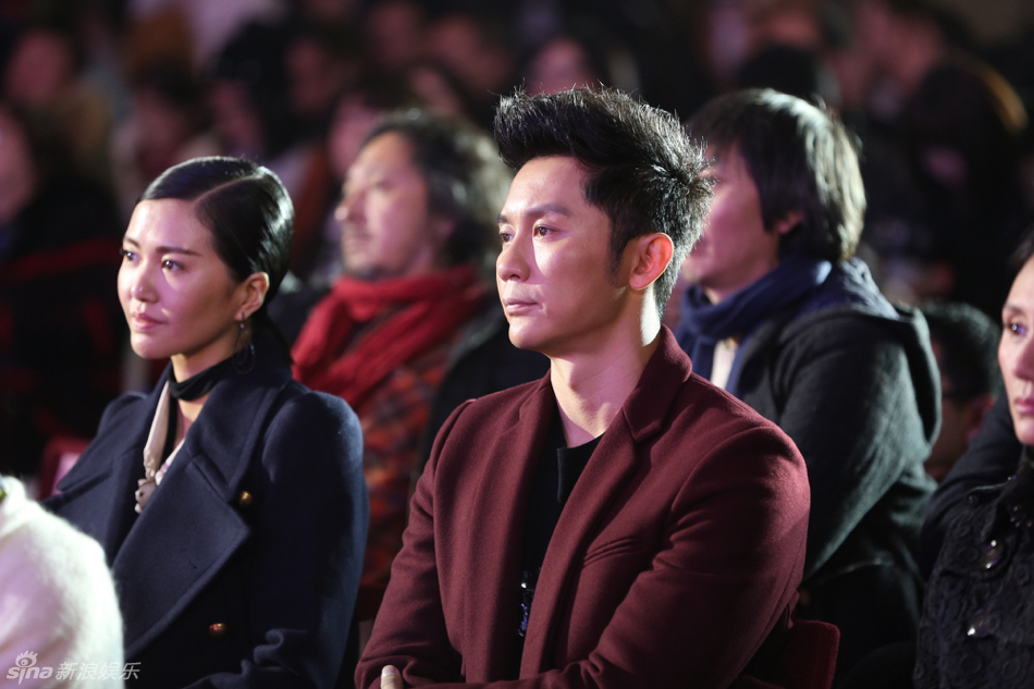 韩红当老板获好友力挺 被张卫健调侃绯闻