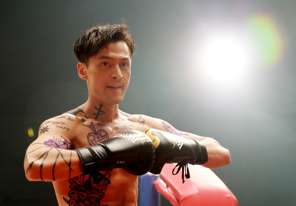 最美表演胡歌:不穿衣服演戏,有点害羞啊