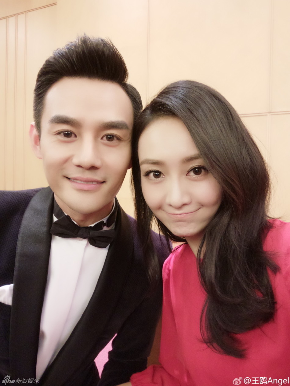 组图:国剧盛典李晨范冰冰恩爱 胡歌霍建华相拥