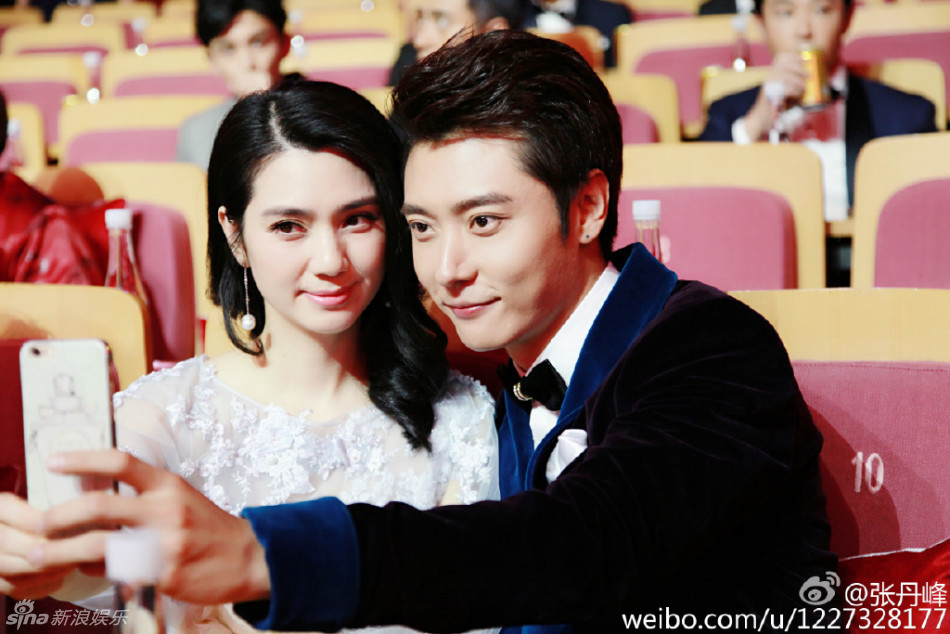组图:国剧盛典李晨范冰冰恩爱 胡歌霍建华相拥