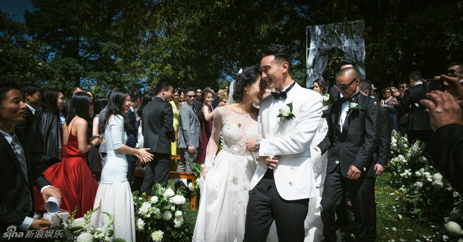  王阳明蔡诗芸 梦幻庄园 大婚  唯美浪漫_扬子晚报
