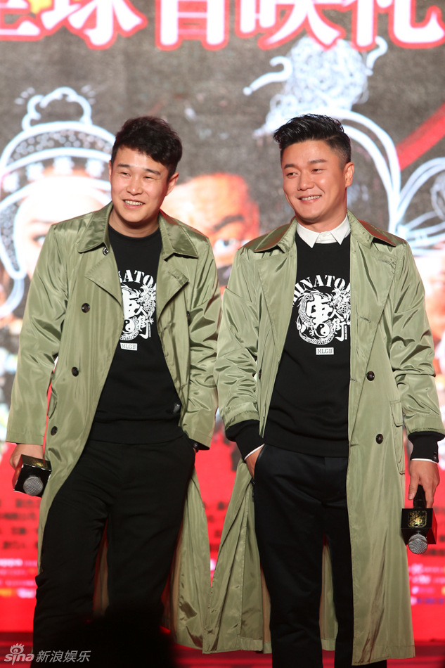 唐人街探案风衣_唐人街探案绿色风衣(2)