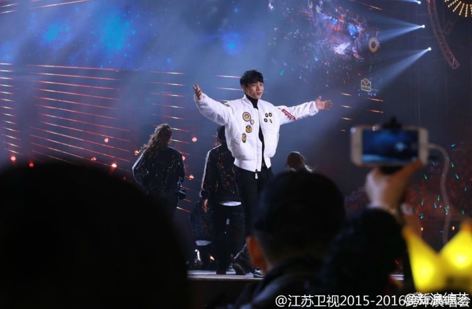 江苏跨年体验:古惑仔帅飞池昌旭拼中文