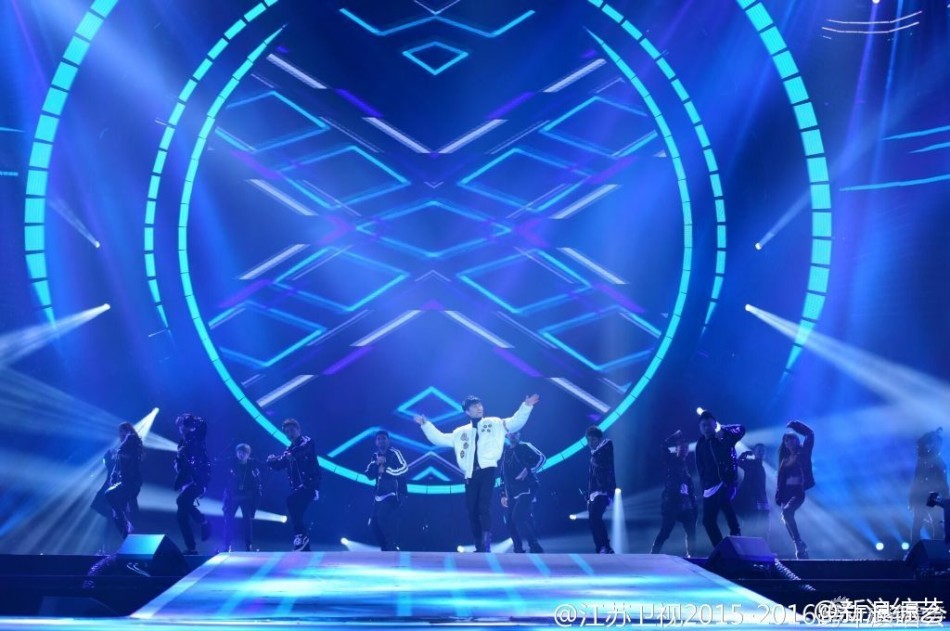 江苏跨年体验:古惑仔帅飞池昌旭拼中文