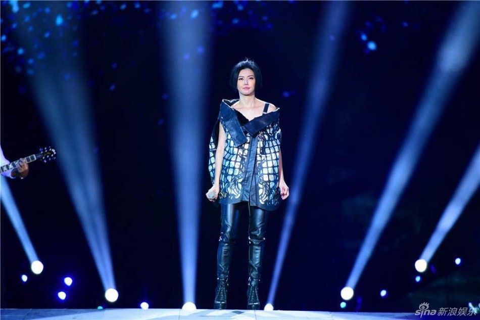 江苏跨年体验:古惑仔帅飞池昌旭拼中文