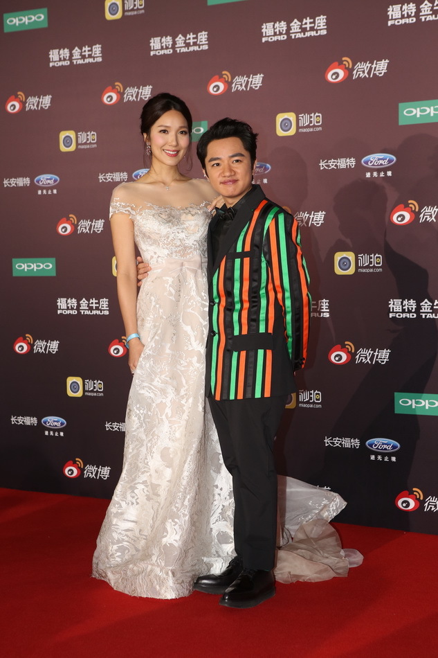 2015新浪微博之夜红毯 王祖蓝携爱妻亮相晒甜
