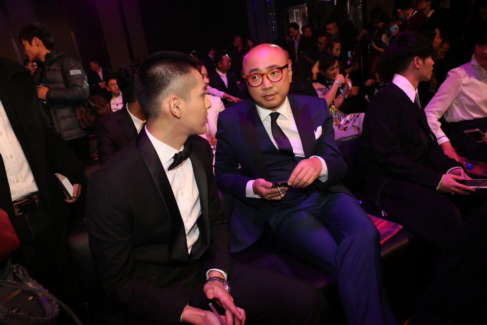 2015新浪微博之夜现场 范冰冰红唇美艳 - 手机