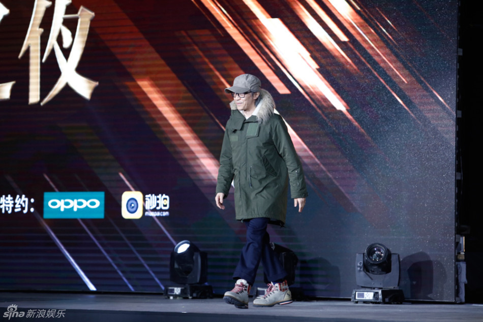 周星驰现身微博之夜引轰动