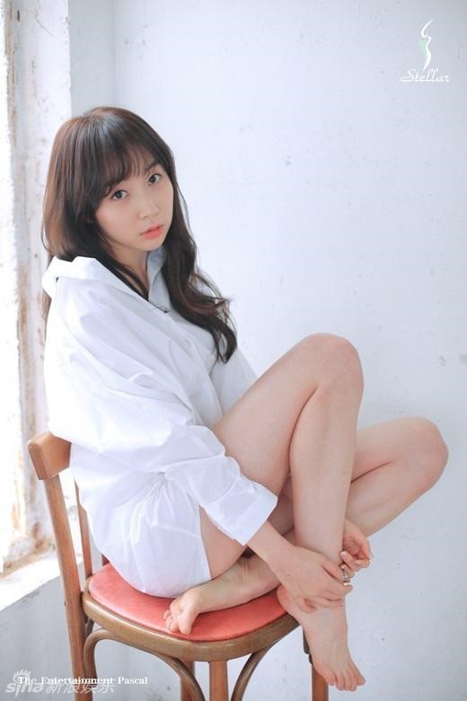 韩女团stellar大 尺度写真 穿三角裤撅臀[4p]