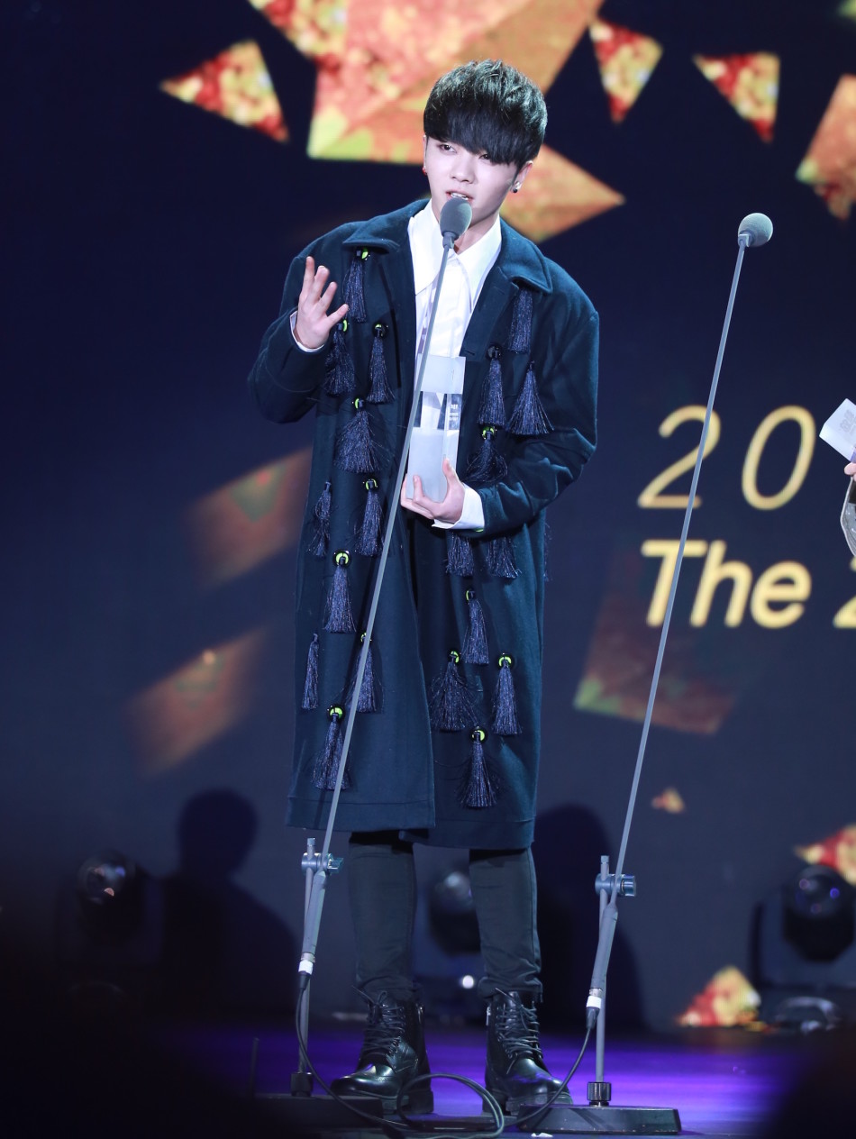 我管你华晨宇简谱_华晨宇我管你钢琴简谱(3)