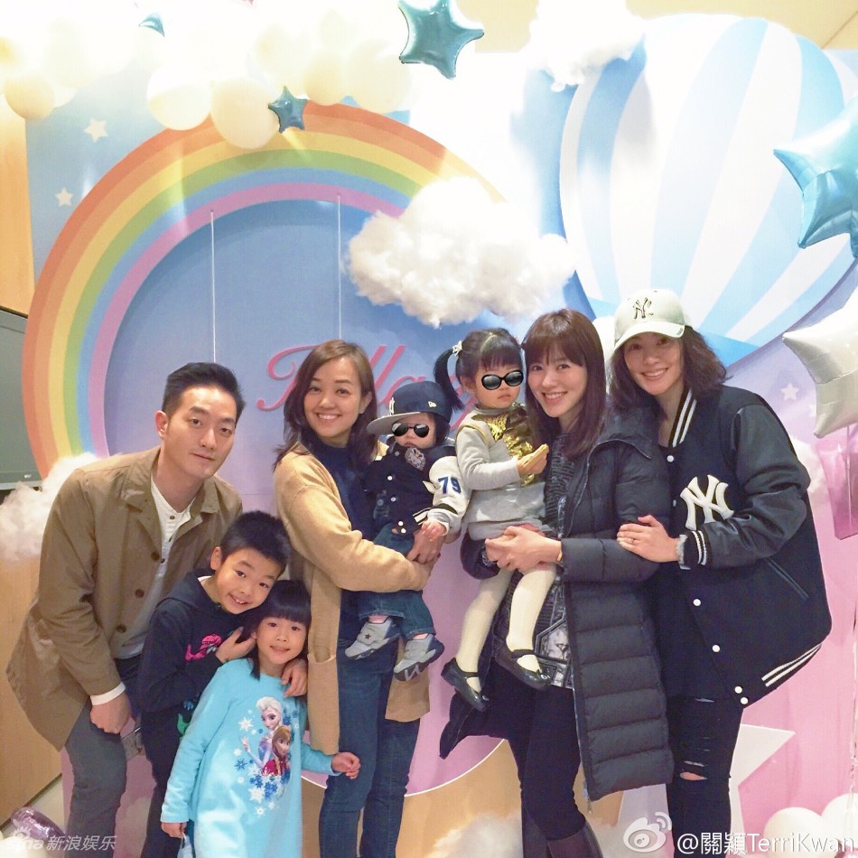 组图:吴佩慈为儿女办派对 男友纪晓波抱娃出镜-学网-中国IT综合门户网站-提供健康,养生,留学,移民,创业,汽车等信息