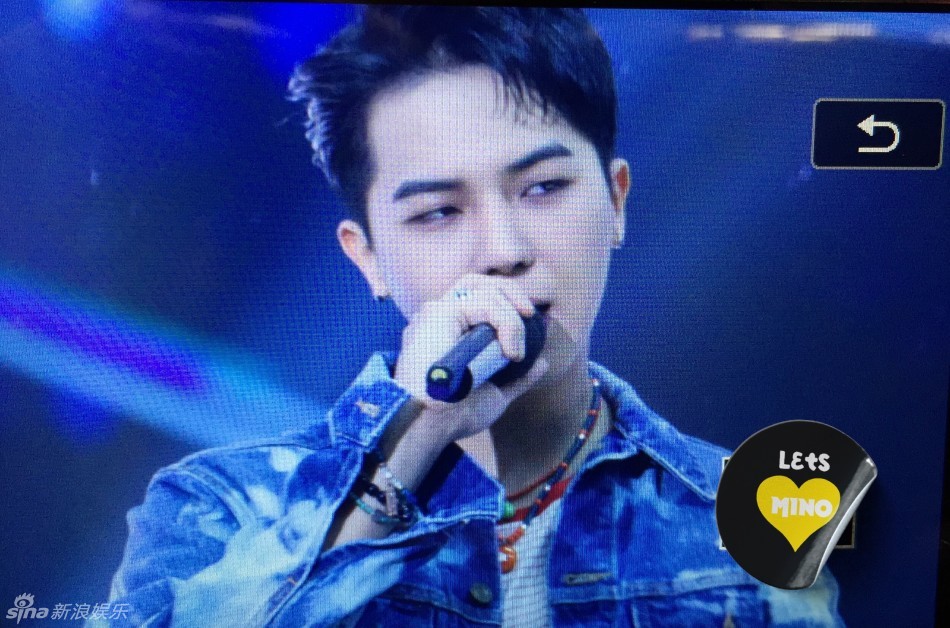 中国综艺首秀!winner录《快本》 何炅晒合影-中