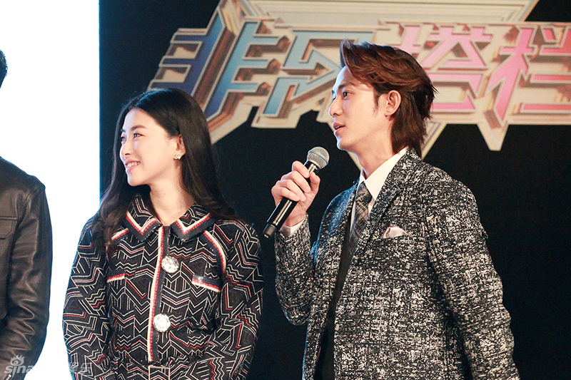 组图:陈楚河帅气亮相 英伦西装一展绅士魅力-中