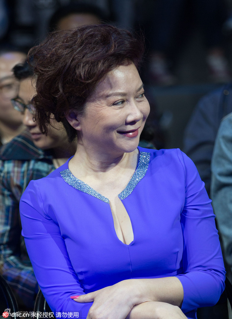 蔡明